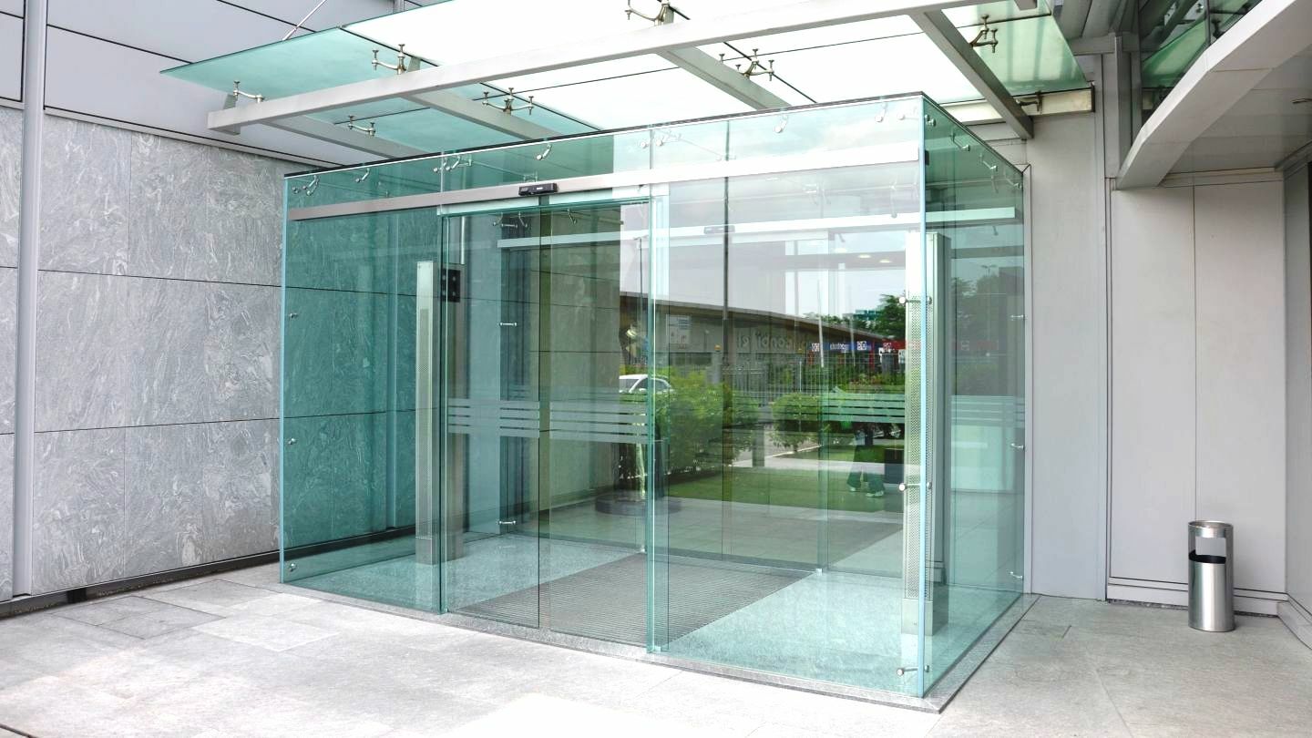 <span style="font-weight: bold;">Цельно-стеклянные входные группы</span>